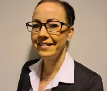 Stine Løyning  er ansatt hos Evje og Vennesla Begravelsesbyrå